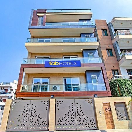 Fabhotel Soft Petals Гургаон Экстерьер фото