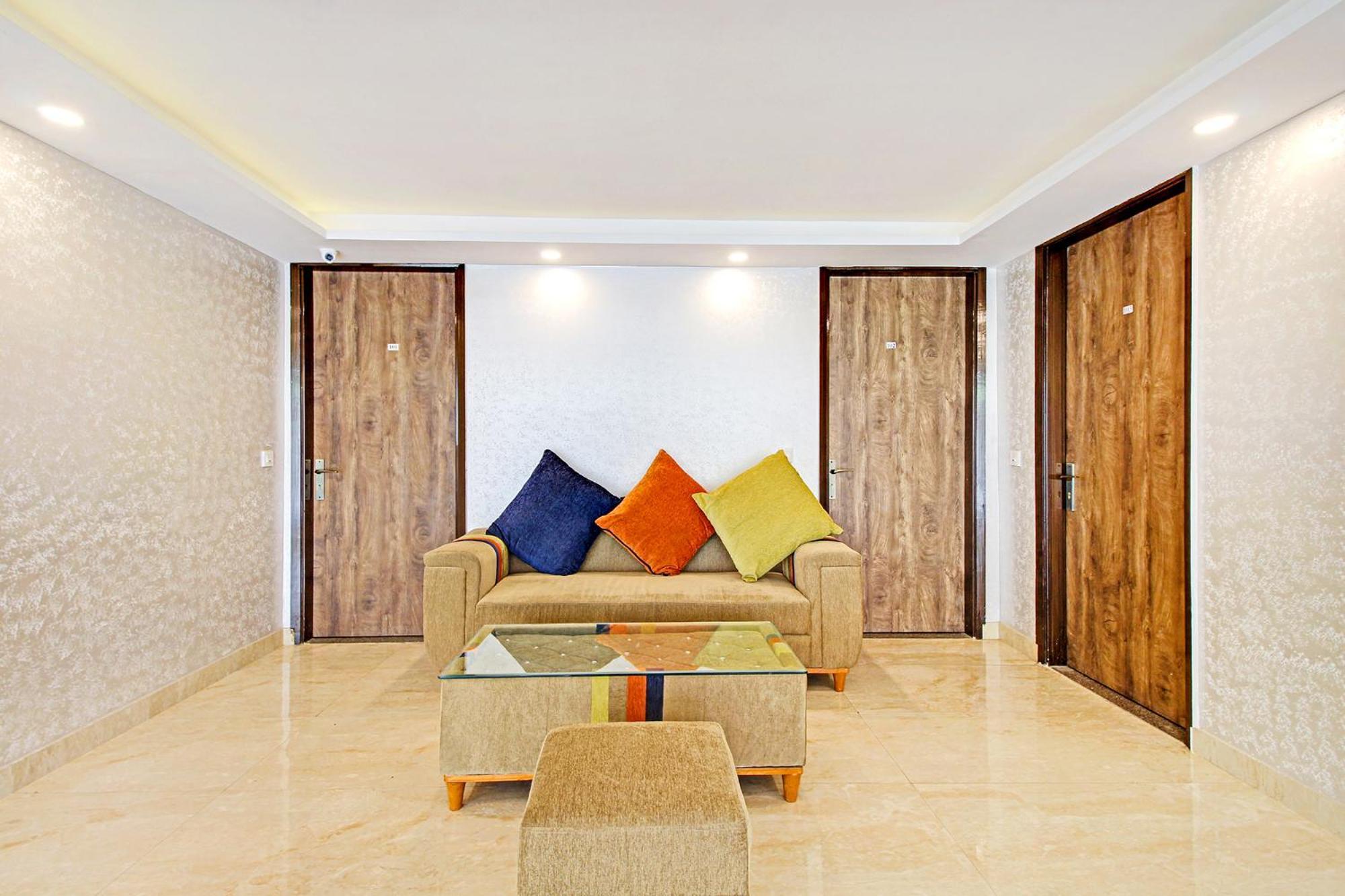 Fabhotel Soft Petals Гургаон Экстерьер фото